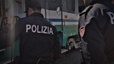 Attività di prevenzione Polizia Ferroviaria per la “Calabria” Nella circostanza, sono state inoltrate 18 proposte di Avvisi Orali, 5 Fogli di Via Obbligatori, 10 proposte di Sorveglianza Speciale, la maggior parte accolte dalle Questure competenti e notificate agli interessati