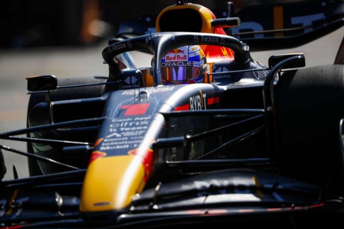 Verstappen in pole al Gp di Spagna, Sainz in prima fila