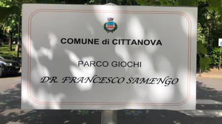 Cittanova, “Perché l’inaugurazione del parco giochi ha posto in secondo piano la figura di Francesco Samengo?” "Per un senso di profonda riconoscenza, gratitudine e stima nei confronti del compianto Dr. Samengo, reputo doveroso replicare all’articolo pubblicato da Approdo Calabria, mediante il quale è stata annunciata la suddetta inaugurazione, apportando alcune puntualizzazioni e una proposta"