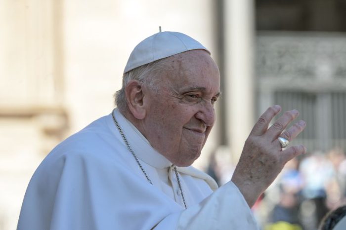 Ucraina, Papa “Non stanchiamoci di pregare per la pace”