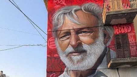 A Polistena il murale dedicato a Gino Strada Il fondatore di Emergency rivive in una bellissima opera nella città pianigiana