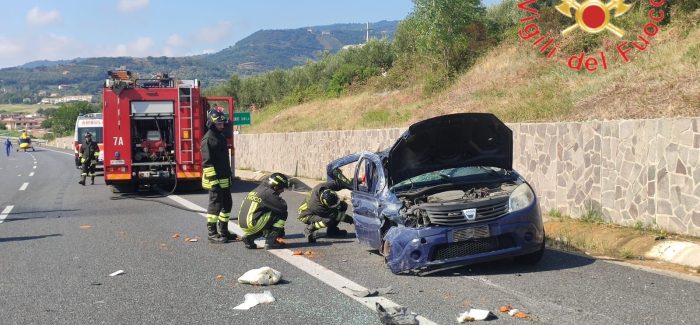 Gravissimo incidente a Falerna, una famiglia di 4 persone finiscono in ospedale