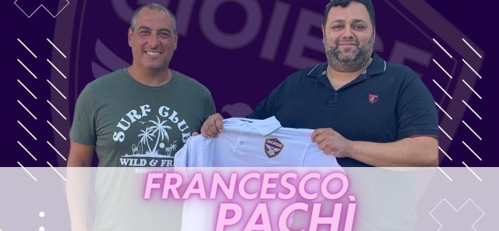 La Asd Gioiese 1918 è lieta di comunicare l’avvenuto accordo con Mister Francesco Pachí, Il quale collaborerà per le attività di base della Scuola calcio e rivestirà il ruolo di vice allenatore nella formazione Juniores guidata da Mister Infusino