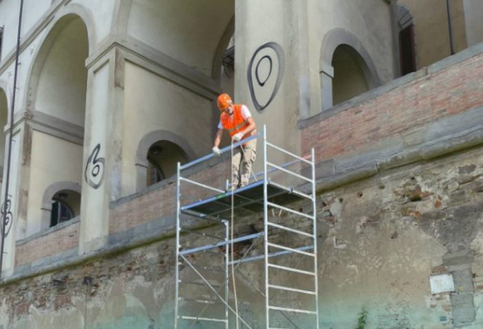 Corridoio Vasariano a Firenze, al via ripulitura delle colonne