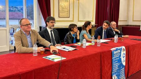 Il gruppo del Pd ha depositato in Consiglio una proposta di legge a sostegno della sanità pubblica Bevacqua: «Servono maggiori risorse per garantire a tutti il diritto alla salute»