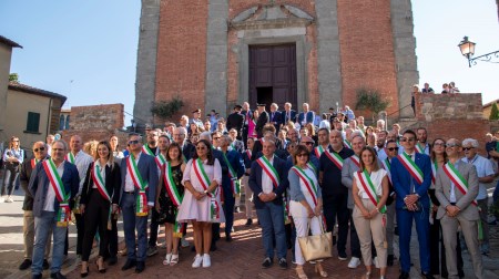 Borghi più belli d’Italia, la Calabria con Oriolo e Rocca Imperiale ospiteranno l’edizione nel 2024 Passaggio di testimone dalla Toscana alla Calabria per la XVI edizione della festa nazionale de “I Borghi più belli d’Italia”