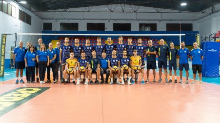 Lega Volley Serie A3 Girone Blu, Il grande inizio: l’OmiFer Palmi contro Lecce nella prima partita di casa Tutto pronto al PalaSurace per l’esordio in campionato della nuova OmiFer Palmi targata mister Gianco D’Amico: alle 18 di oggi