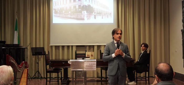 Il Liceo Classico Campanella celebra la sua storia, Falcomatà: “Emozionato di tornare qui, cultura e memoria contribuiscono a raccontare la storia della città”