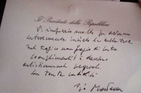 Mattarella ringrazia i detenuti per opera su naufragio di Cutro "Vi ringrazio molto per avermi cortesemente inviato la bella tela sul tragico naufragio di Cutro. Complimenti è davvero artisticamente pregevole"