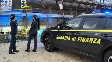 Controlli a tappeto sui “Bonus Edilizi” in Calabria, scoperti illeciti per 50 milioni di euro In particolare, dall’analisi dei cassetti fiscali è emerso che le predette società, operanti in diversi settori, hanno generato decine di milioni di euro di crediti d’imposta per lavori edilizi mai eseguiti