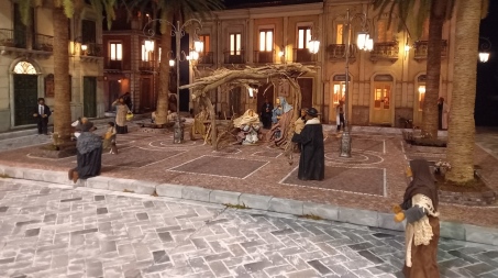 Al Duomo di Polistena un artistico presepe- diorama per coniugare memoria ed impegno Più che un Presepe artistico, il presepe realizzato nel Dumo di Polistena, la Parrocchia guidata da don Pino Demasi, è un piccolo capolavoro che merita assolutamente di essere visitato per poterne apprezzare la cura dei particolari