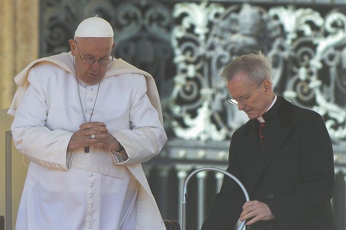 Papa Francesco “I social accentuano la violenza delle parole”