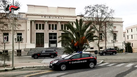 Il bilancio dei carabinieri nel Reggino, significativi risultati ottenuti con inchieste della DDA Qualsiasi sforzo organizzativo sarebbe tuttavia stato vano se non fosse stato valorizzato dal fattore umano, ovvero da tutti quegli operatori che - a vario titolo - sono poi chiamati a dare attuazione pratica alle direttive operative