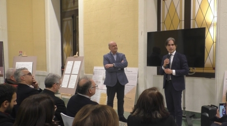 A Palazzo Alvaro la mostra sul giudice Rosario Livatino, il Sindaco Falcomatà: “La sua figura esile trasmetteva una grande forza e determinazione” L'evento promosso dal Centro servizi volontariato 'Due Mari' a Palazzo Alvaro fino al 30 gennaio