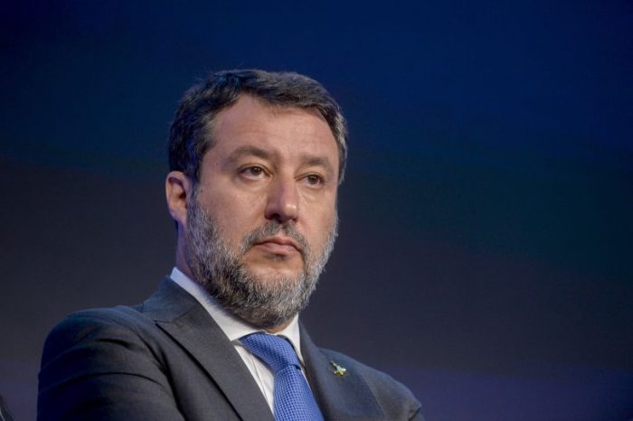 Salvini “Spero Salis innocente ma se colpevole non può insegnare”