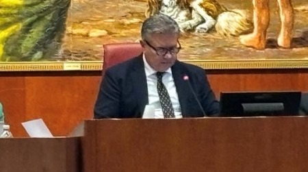 Mancuso, “Il bullismo ci riguarda da vicino perché condiziona la vita e lo sviluppo di migliaia di adolescenti” Il concorso denominato 'Ti Sbullu!' contro il fenomeno del bullismo, approvato su proposta del Garante regionale per la tutela delle vittime di reato, avv. Antonio Lomonaco, si prefigge di sensibilizzare, nello specifico, bambini e adolescenti, informandoli sulle conseguenze che possono riguardare la sfera delle loro relazioni