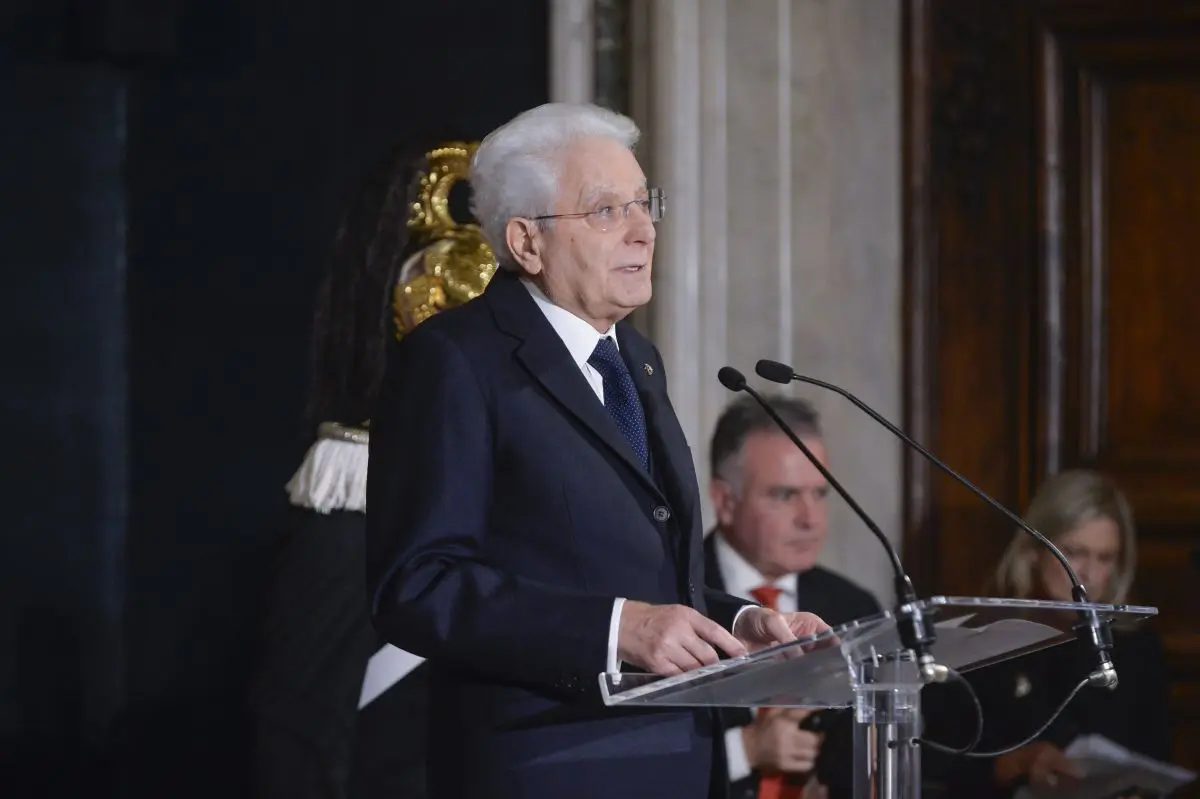 Mattarella “La solidarietà costruisce il futuro, egoismo crea povertà”