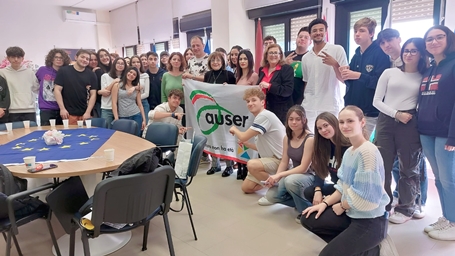 Auser Taurianova incontra gli studenti del progetto Erasmus del Liceo Scientifico “Guerrisi” Il progetto ha coinvolto quaranta studenti, di cui venti provenienti da Francia e Spagna, in un percorso di studio e riflessione sulle migrazioni e sulle politiche dell’accoglienza