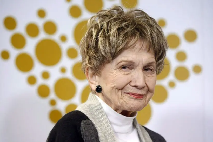 Morta la scrittrice Alice Munro, vinse il Nobel nel 2013