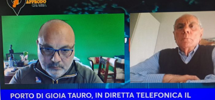 Porto Gioia Tauro, ore di attesa per salvare i 63 portuali della port agency. In diretta Aldo Alessio e Andrea Agostinelli.VIDEO Nulla di fatto sull'ex articolo 17 dopo il veto di Mct Spa. Intanto il porto continua a crescere il 16% in più rispetto allo stesso mese dell'anno scorso