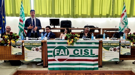 A Taurianova incontro formativo su salute e sicurezza nel settore agricolo Fai Cisl: «Coltivare un cultura della sicurezza sui luoghi di lavoro. Fondamentali contrattazione, prevenzione e legalità»