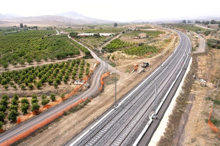 Webuild consegna la prima tratta del raddoppio ferroviario tra Palermo e Catania