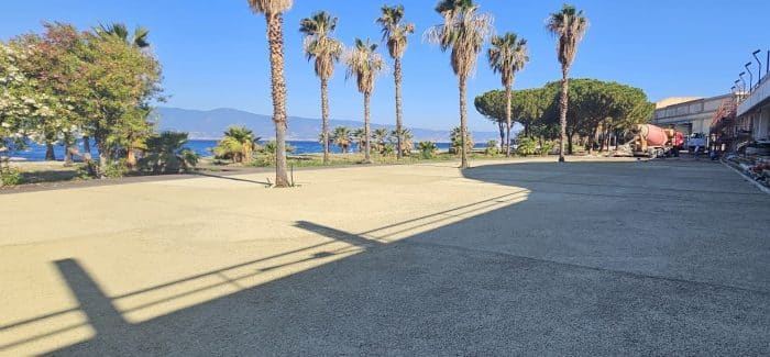 Lido comunale, dalla Giunta l’atto di indirizzo sull’affidamento gestione dei servizi di balneazione del lido comunale “Genoese Zerbi” L'Assessore Romeo: «Finalmente dopo anni di attese e di tentativi rimasti solo sulla carta, grazie alle sinergie messe in atto soprattutto con la Soprintendenza Archeologia Belle Arti e Paesaggio, abbiamo un progetto di riqualificazione unico»