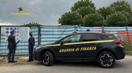 LA GRANDE TRUFFA IN CALABRIA. Scoperti illeciti per 75 milioni di euro sui “Bonus Edilizi” In particolare, dall’analisi dei cassetti fiscali è emerso che i predetti soggetti economici, operanti in diversi settori, hanno generato decine di milioni di euro di crediti d’imposta per lavori edilizi mai eseguiti