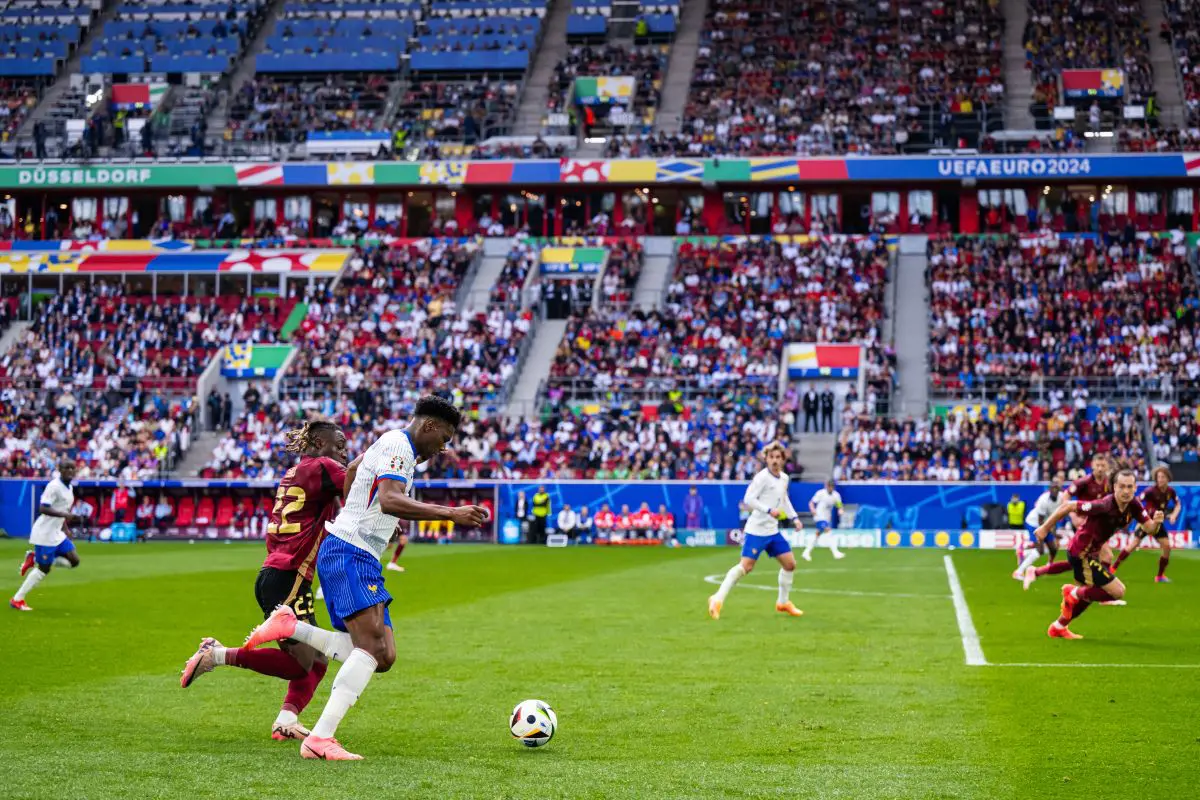 Un autogol manda ai quarti la Francia, Belgio fuori