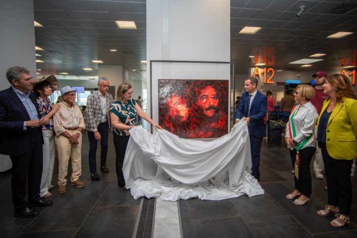 Via D’Amelio, all’aeroporto di Palermo svelata opera “Dei di Lava”