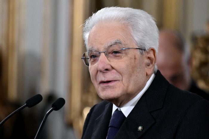 Mattarella fa visita agli azzurri “Per voi l’affetto dell’Italia”