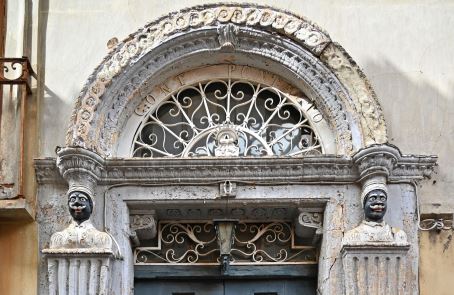 Domenica 21 luglio: a Taurianova Capitale del Libro appuntamento con la cultura greca Storici, archeologi e chef accompagneranno il pubblico alla scoperta dell'arte dell'accoglienza nell'antica grecia