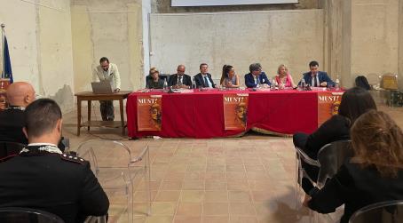 Si è svolto a Tropea l’incontro MUST – Musei Sviluppo e Territori Riflettere sulla relazione tra il patrimonio culturale custodito nei musei e il territorio di cui fanno parte è stato l’obiettivo dell’incontro organizzato dalla Camera di Commercio di Vibo Valentia, Catanzaro e Crotone  e promosso dal comune di Tropea