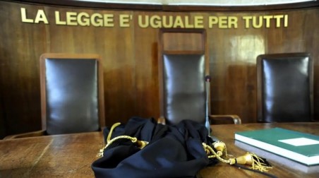 ‘Ndrangheta, processo “Imponimento”, una pioggia di assoluzioni e prescrizioni. I NOMI Gli imputati erano tutti coinvolti nel blitz della Dda all’estate del 2020