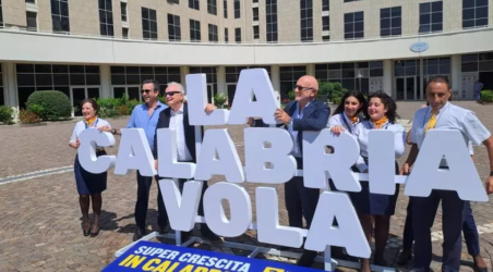 Ryanair, in Calabria piano potenziamento voli con 11 nuove rotte Occhiuto e Wilson, "decisivo lo stop all'addizionale comunale"