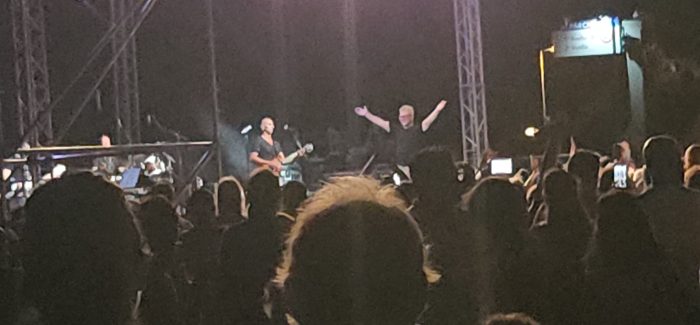 Concerto Michele Zarrillo a Porto Bolaro Reggio Calabria col botto. VIDEO