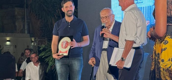 Palmi, emozione, magia e bellezza alla quarta edizione del Festival dei Tramonti di Palmi Una piazza gremita ha partecipato all’evento dell’Associazione Prometeus