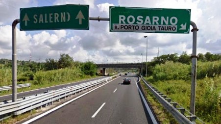 Rischio inondazione tratto autostradale “A2”, condanna milionaria per i responsabili dell’Anas. I NOMI Sei, tra dirigenti e funzionari Anas,sono stati condannati dalla Corte dei Conti, sezione giurisdizionale per la Calabria, che ha accolto la richiesta della Procura