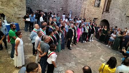 Tutti in Calabria per il Festival Nazionale de “I Borghi più belli d’Italia” Oriolo e Rocca Imperiale fanno il pieno di presenze per l'inizio della XVI edizione