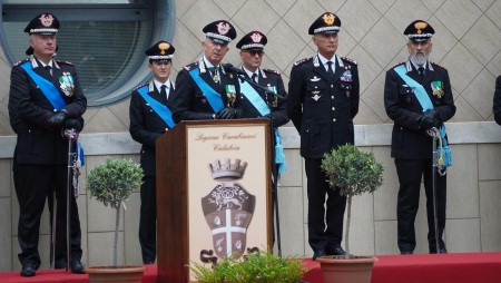 Comandante Carabinieri Calabria, avvicendamento tra il Generale di Divisione Pietro Salsano e il Generale di Brigata Riccardo Sciuto Il Generale Truglio, enfatizzando la caratteristica dell’Arma dei Carabinieri di essere capillare in tutto il territorio nazionale, ha precisato la necessità di un’azione sinergica delle varie articolazioni per il raggiungimento di importanti risultati operativi 