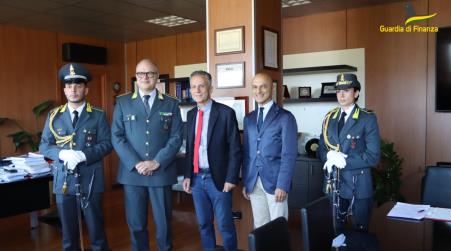 Unical e Guardia di Finanza insieme contro le frodi sulle borse di studio Un passo decisivo per garantire maggiore equità e trasparenza nell’accesso alle borse di studio e agli alloggi universitari