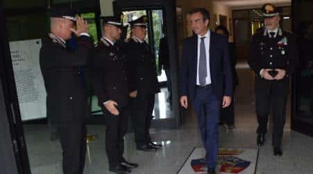 Il presidente della Regione Occhiuto in visita al Comando Provinciale dei Carabinieri di Cosenza Nel corso dell’incontro il Governatore, nel lodare il quotidiano servizio garantito dal personale dell’Arma dei Carabinieri, ha auspicato la prosecuzione di una simbiotica azione finalizzata al contrasto dell’illegalità diffusa