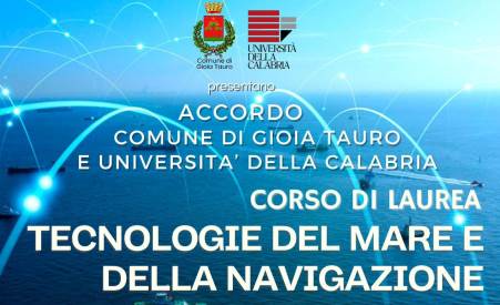 Accordo Quadro tra il Comune di Gioia Tauro e l’Unical per il corso di Laurea di Tecnologia del Mare e della Navigazione In una suggestiva location delle cisterne, illuminate a festa,  si è tenuta la conferenza stampa, partecipatissima da studenti e cittadini, nel corso della quale il sindaco di Gioia Tauro avvocato Simona Scarcella ha annunciato la stipula di un accordo quadro con l'Università della Calabria