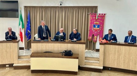 Il presidente Mancuso rinnova l’appello a risolvere i problemi nelle carceri calabresi Problemi come il sovraffollamento, le carenze di organico della Polizia penitenziaria e il moltiplicarsi di eventi critici in tutti i 12 istituti penitenziari calabresi, richiedono interventi tempestivi e urgenti