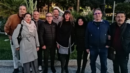 Commemorazione Ciccio Franco. La destra reggina: “Nel suo nome difenderemo sempre la città” Organizzato da Fratelli d'Italia, Comitato 14 Luglio, Centro Studi Tradizione e Partecipazione e Reggio Futura, è stato reso un omaggio floreale presso il monumento a lui dedicato sul lungomare reggino proprio davanti all'arena a lui intitolata