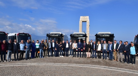 Il Partito Democratico rivendica la crescita di Atam: “Era già fallita, oggi è un fiore all’occhiello per la città. Un vero e proprio miracolo fatto da questa Amministrazione” Il gruppo consiliare ripercorre le tappe del lungo percorso che ha consentito il risanamento, il rilancio ed il progressivo sviluppo dell'azienda titolare del servizio di trasporti a Reggio Calabria, nel 2014 pronta al fallimento ed oggi titolare di uno dei parchi mezzi più moderni ed ecologici in Italia