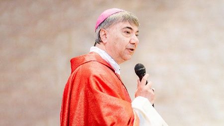 Il Papa include monsignor Battaglia tra i nuovi cardinali nel prossimo Concistoro Arcivescovo di Napoli é originario di Satriano, nel catanzarese