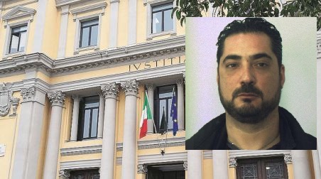 ‘Ndrangheta, si è pentito un killer di una potente cosca calabrese Il nuovo collaboratore di giustizia è stato condannato in via definitiva a 30 anni anche per un omicidio, oltre ad un'altra condanna sempre a 30 anni con rito abbreviato