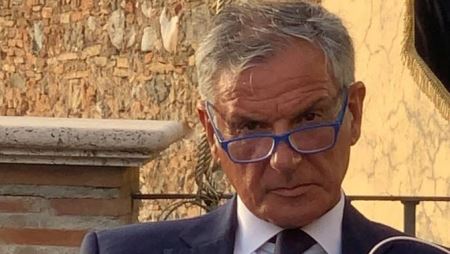 Il TAR Calabria di Catanzaro ha definitivamente rigettato il ricordo presentato da un’Associazione di diportisti di Vibo Valentia Marina Le ragioni della declaratoria di revoca vanno ricercate nella evidente “vicinanza” (anche familiare) con la criminalità organizzata di vari componenti dell’organo direttivo dell’associazione (presidente, vicepresidente e segretario del C.d.A.) e di numerosi associati, alcuni dei quali pure con precedenti penali