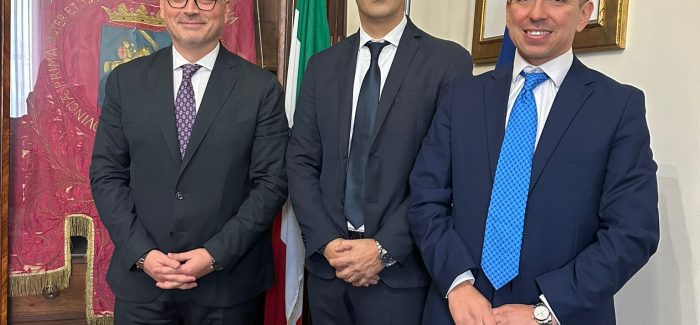 Gruppo R.E.D.  chiede Consiglio Comunale ad hoc sul futuro dell’offerta formativa della città  : “Progetto studiare a Reggio” Protocollata alla Presidenza del Consiglio la richiesta da parte del movimento politico di un consiglio comunale aperto 